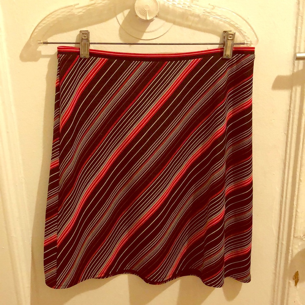 EXPRESS Above the knee skirt (worn once)